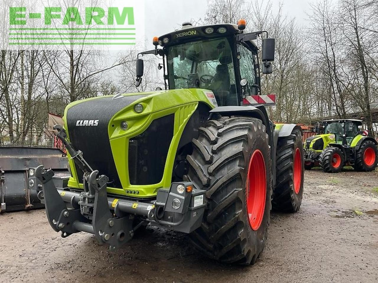 Farm tractor CLAAS xerion 4200 trac vc TRAC VC