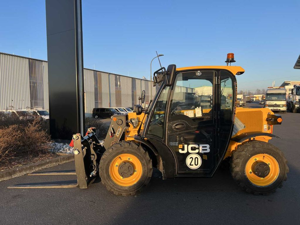 Telescopic handler JCB 514-40 / nur 108h / 2023 / Eigengewicht: 2.700kg