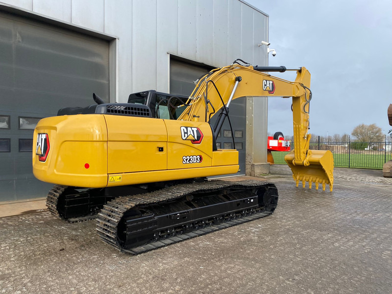 New Crawler excavator Caterpillar 323D3