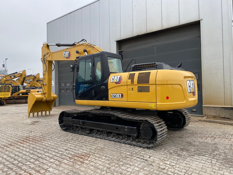 New Crawler excavator Caterpillar 323D3