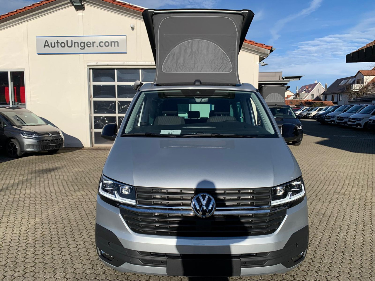 Camper van VW T6.1 Cali Beach Camper Edition AHK DSG 230V Luft-Standh.