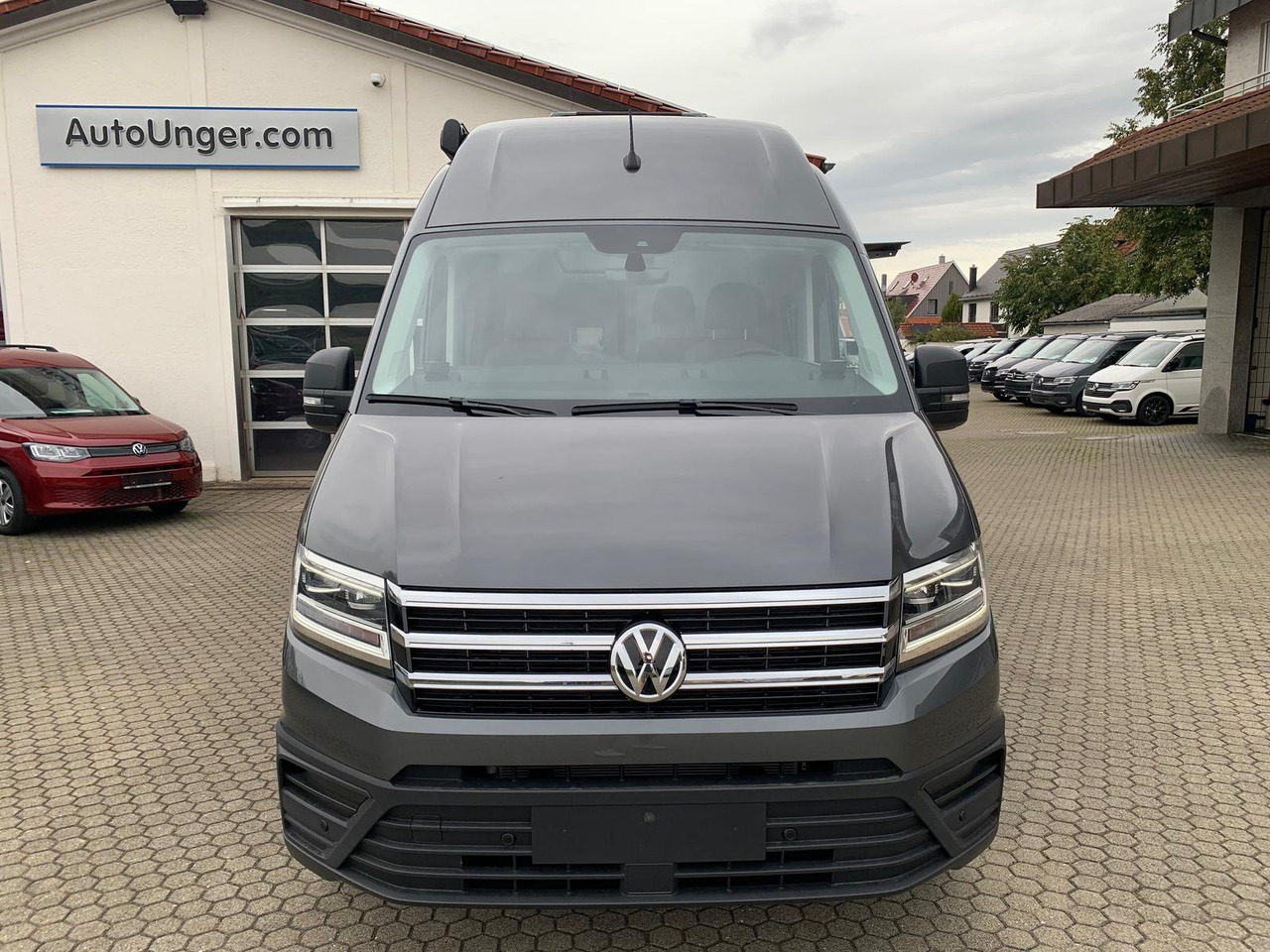 Camper van VW Grand California 680 LED Dieselheizung PV Kamera