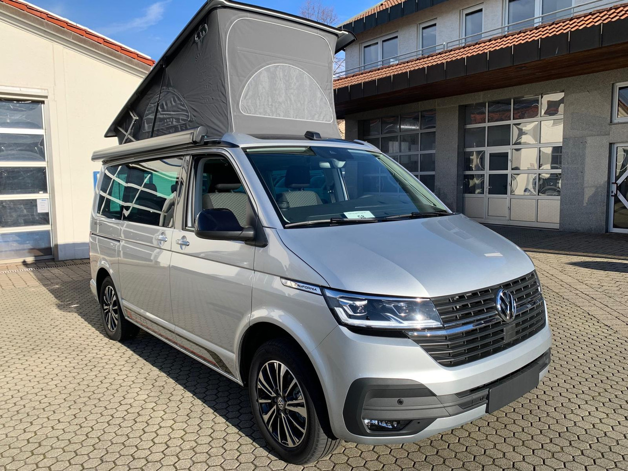 Camper van VW T6.1 Cali Beach Camper Edition DSG 230V Luft-Standh.