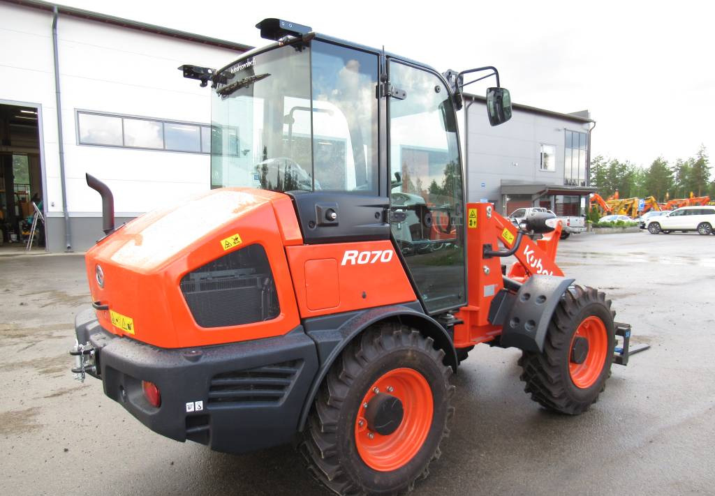 New Wheel loader Kubota R070W UUTUUSMALLI