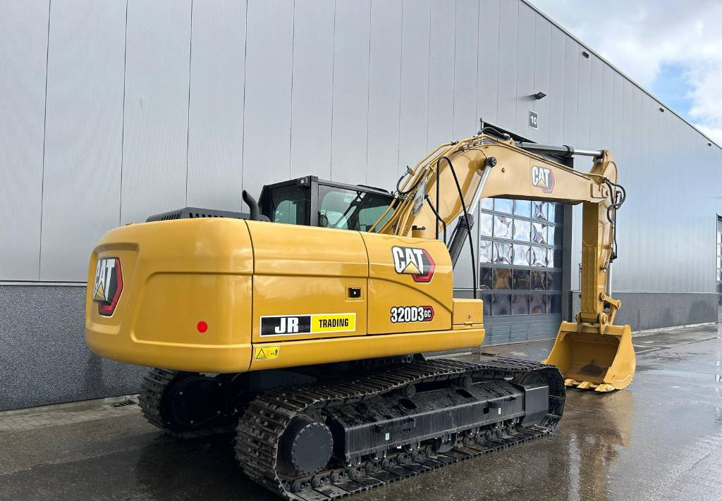 New Crawler excavator CAT 320 D3 GC