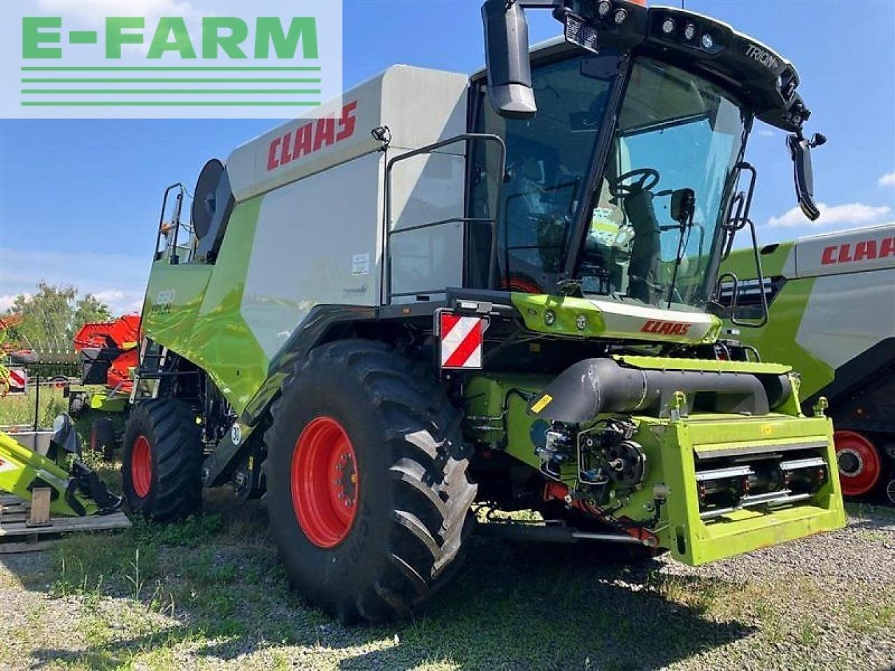 Combine harvester CLAAS trion 660