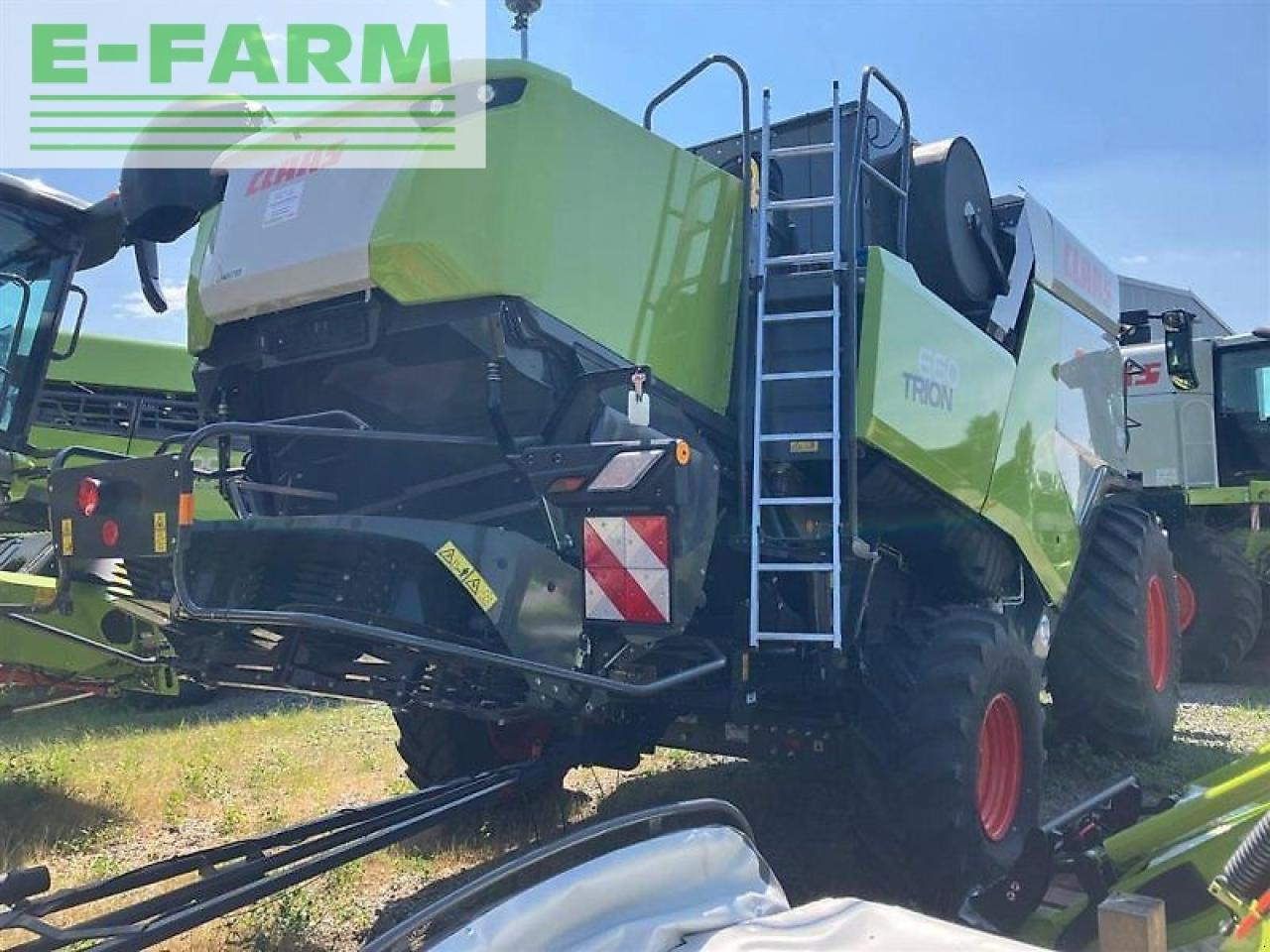 Combine harvester CLAAS trion 660