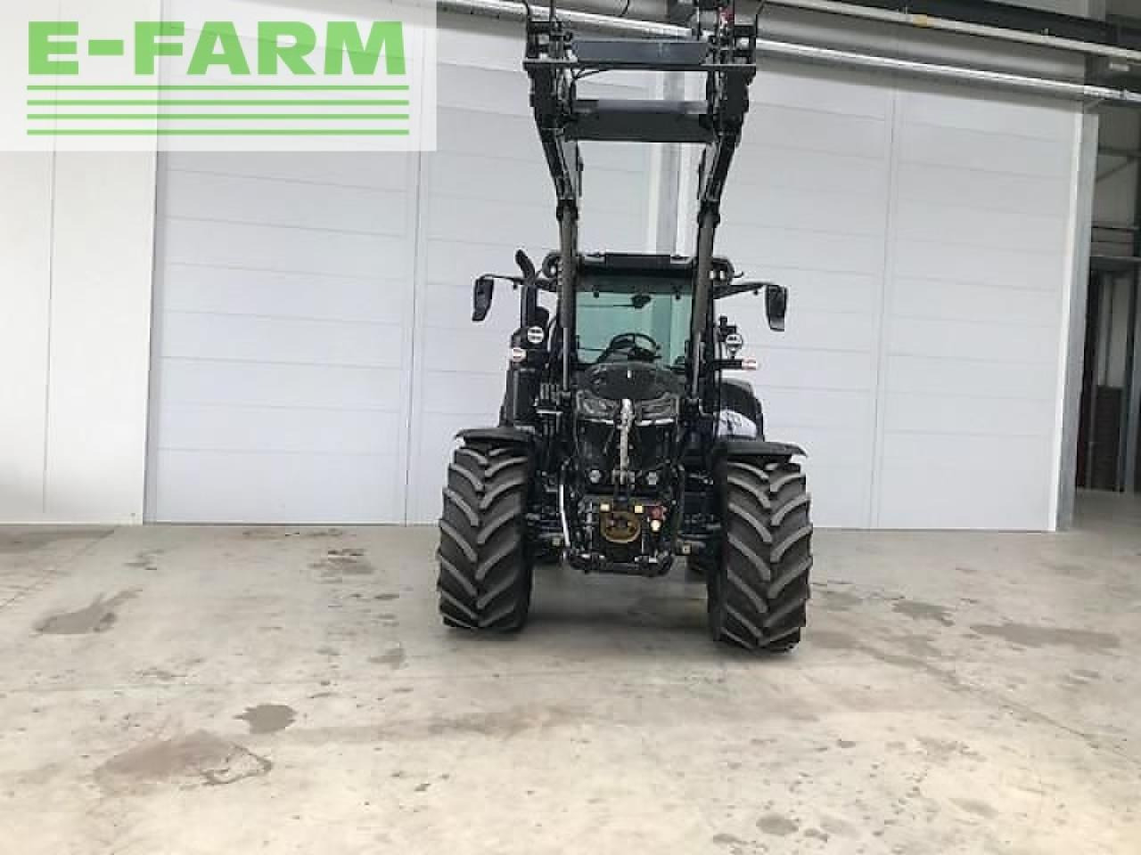 Farm tractor Deutz-Fahr 6125 c