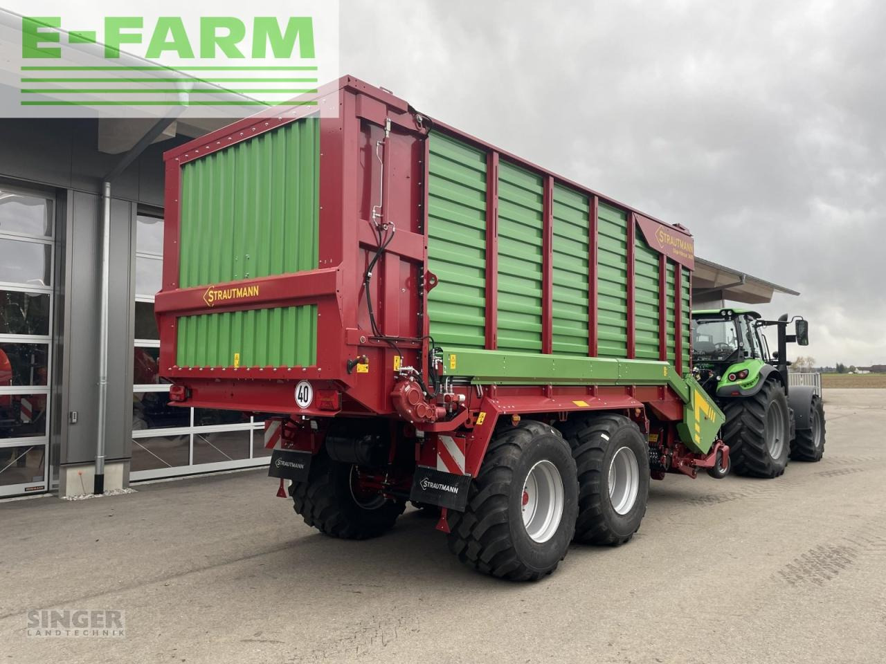 Self-loading wagon Strautmann giga vitesse 3601 cfs