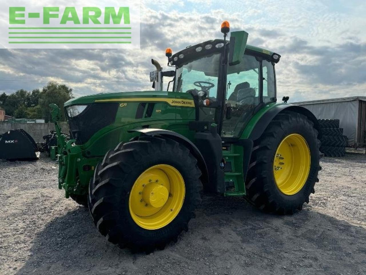 Farm tractor John Deere 6r185