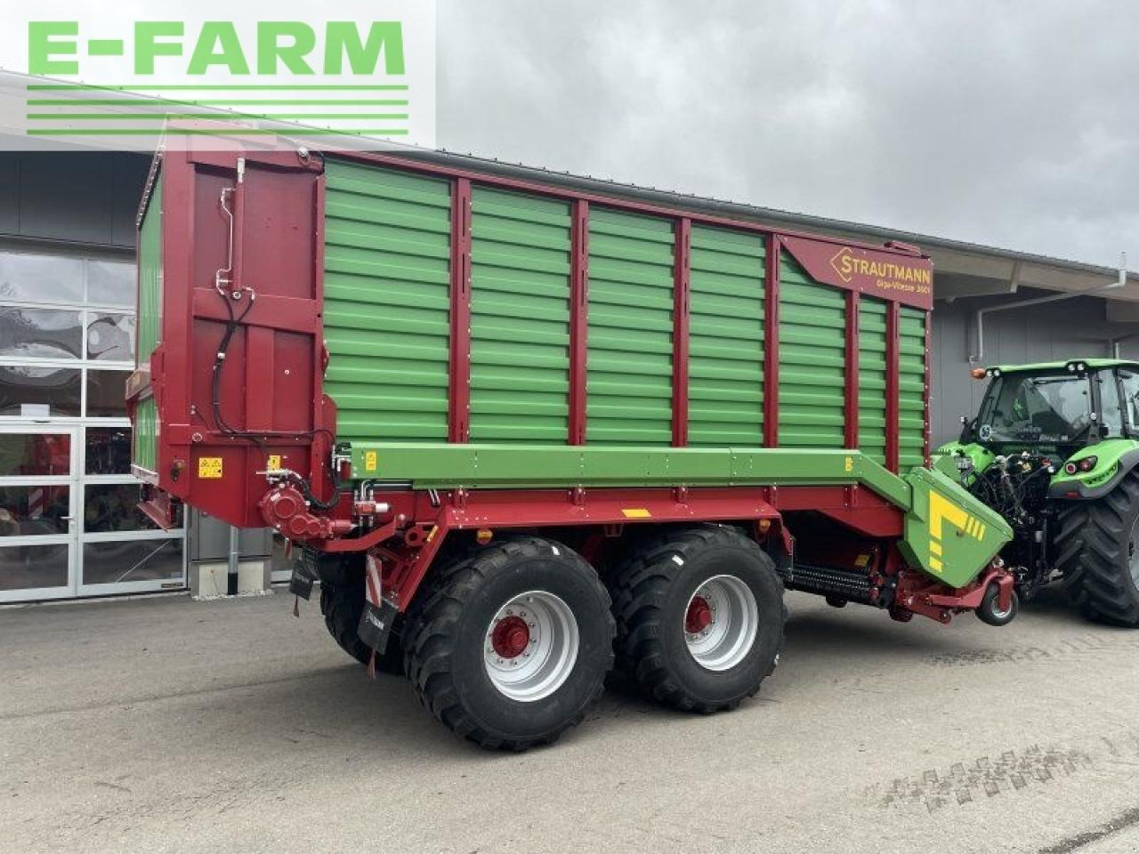 Farm tipping trailer/ Dumper Strautmann giga vitesse 3601 cfs