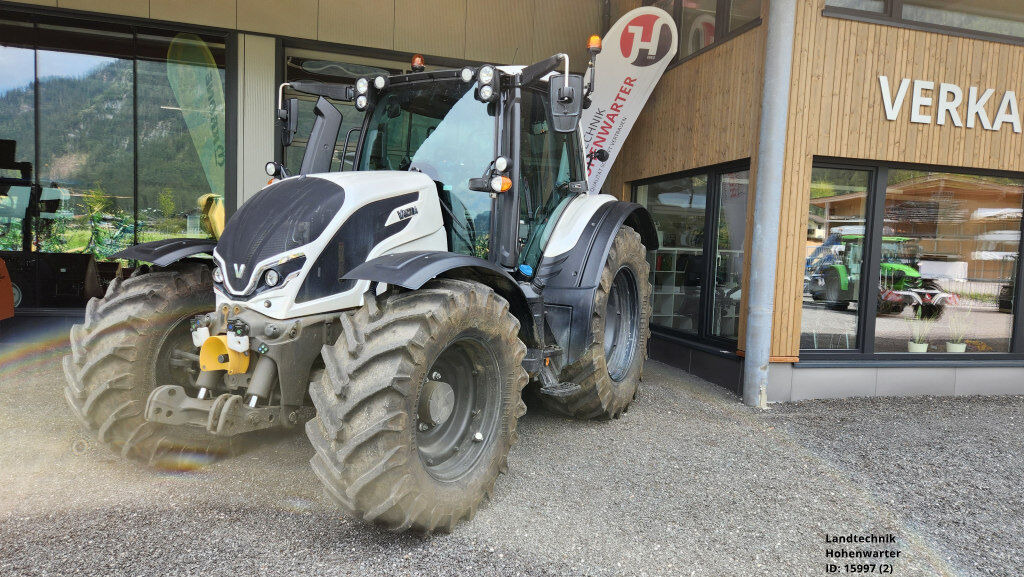 Farm tractor Valtra N 175 Direct (15997)