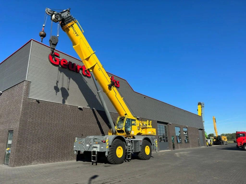 Leasing of Grove GRT8100 ROUGH TERRAIN CRANE