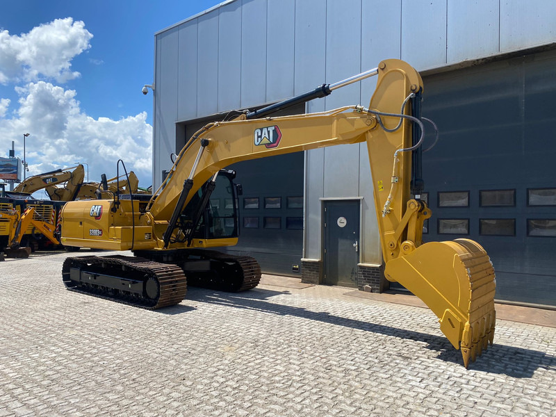 New Crawler excavator Caterpillar 320D3 GC