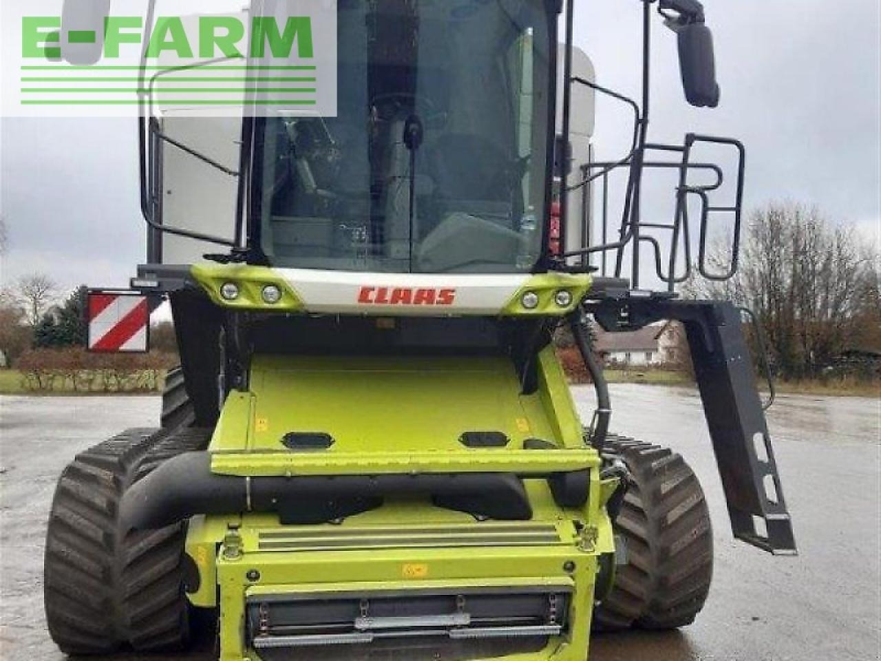 Combine harvester CLAAS lexion 8700tt