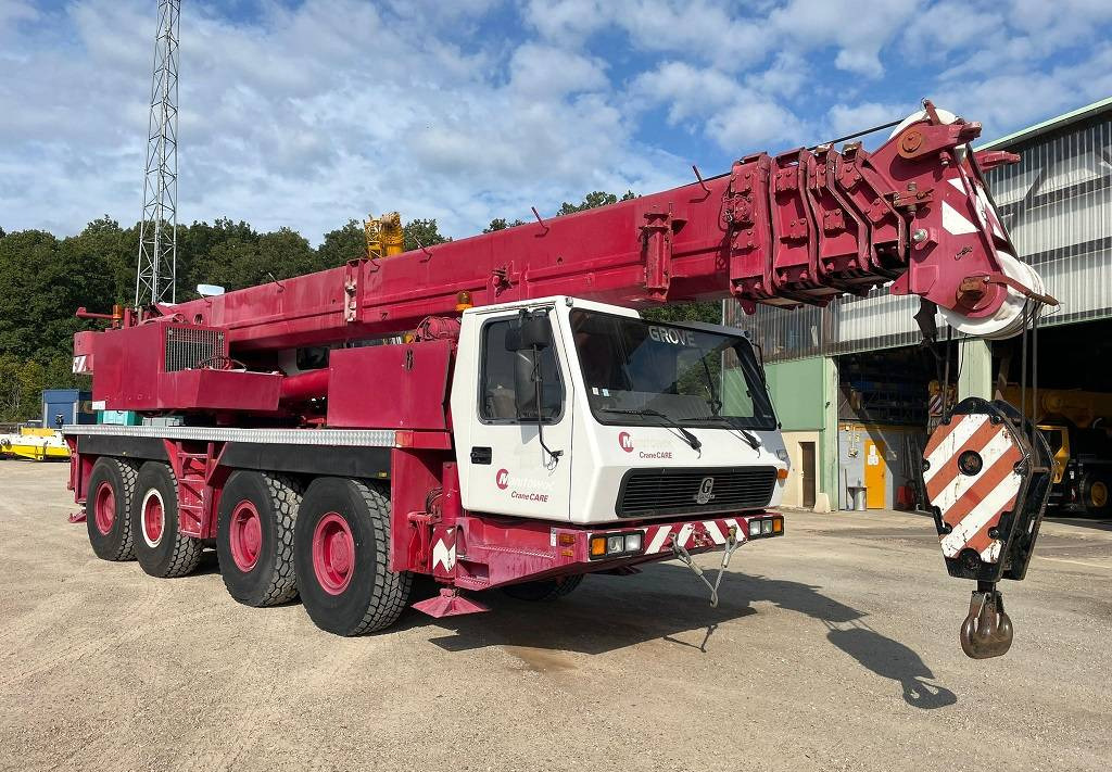 All terrain crane Grove GMK 4080