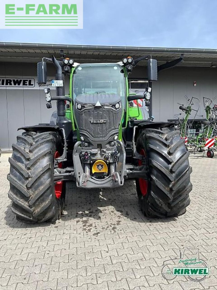 Farm tractor Fendt 728 vario gen7