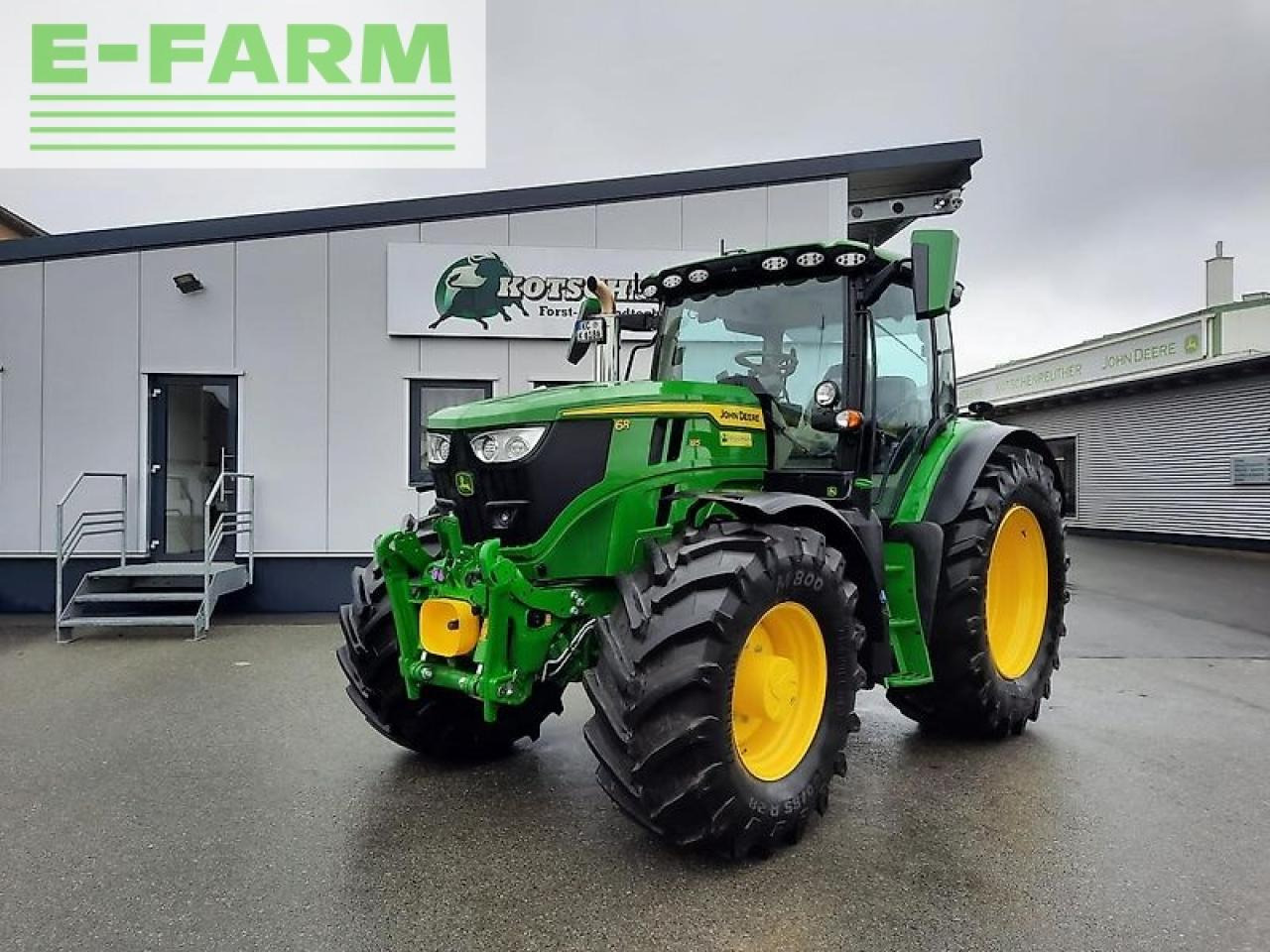 Farm tractor John Deere 6r 185