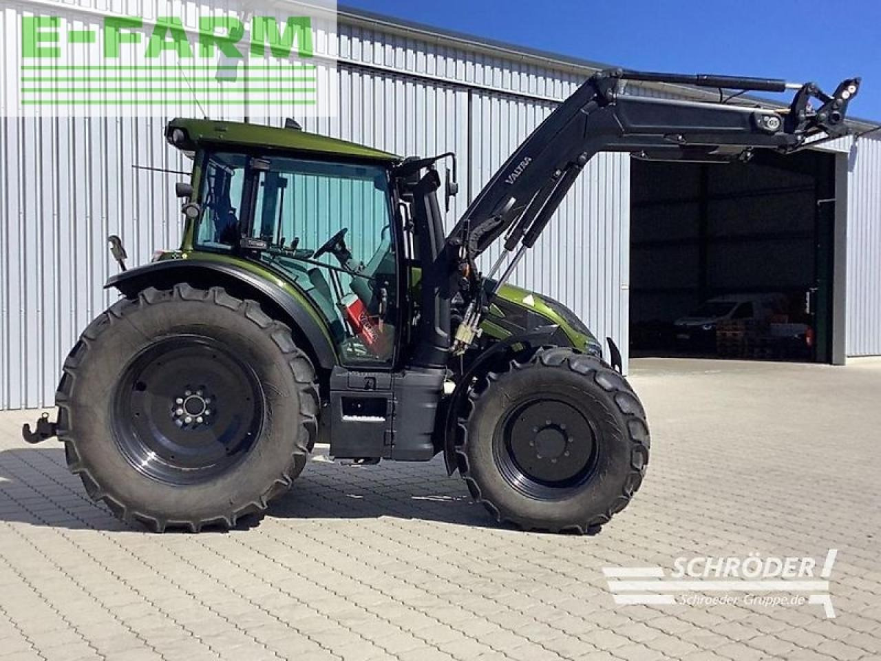 Farm tractor Valtra g 125 eh