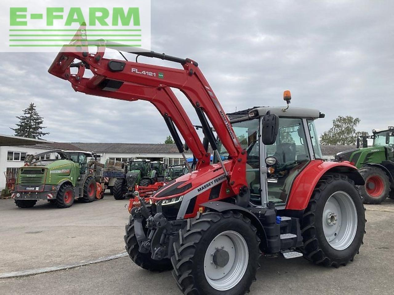 Farm tractor Massey Ferguson 5s.115 dyna 6