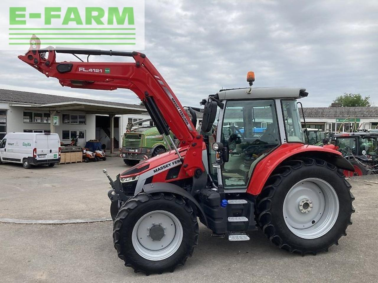 Farm tractor Massey Ferguson 5s.115 dyna 6