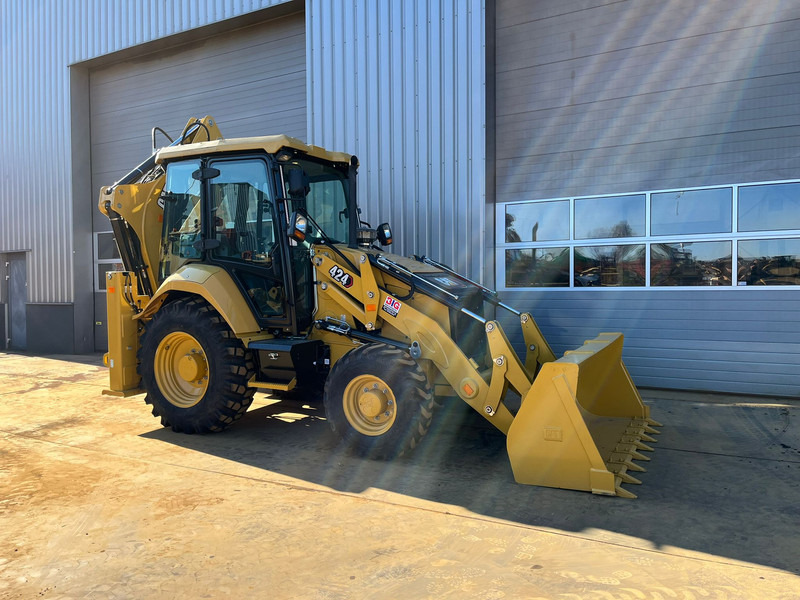 New Backhoe loader Caterpillar 424 4×4