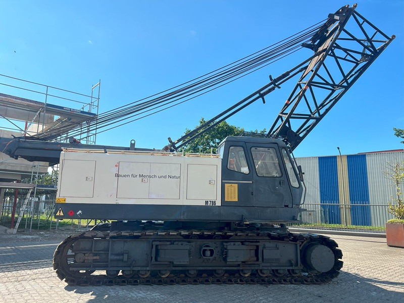 Crawler crane Hitachi CX900