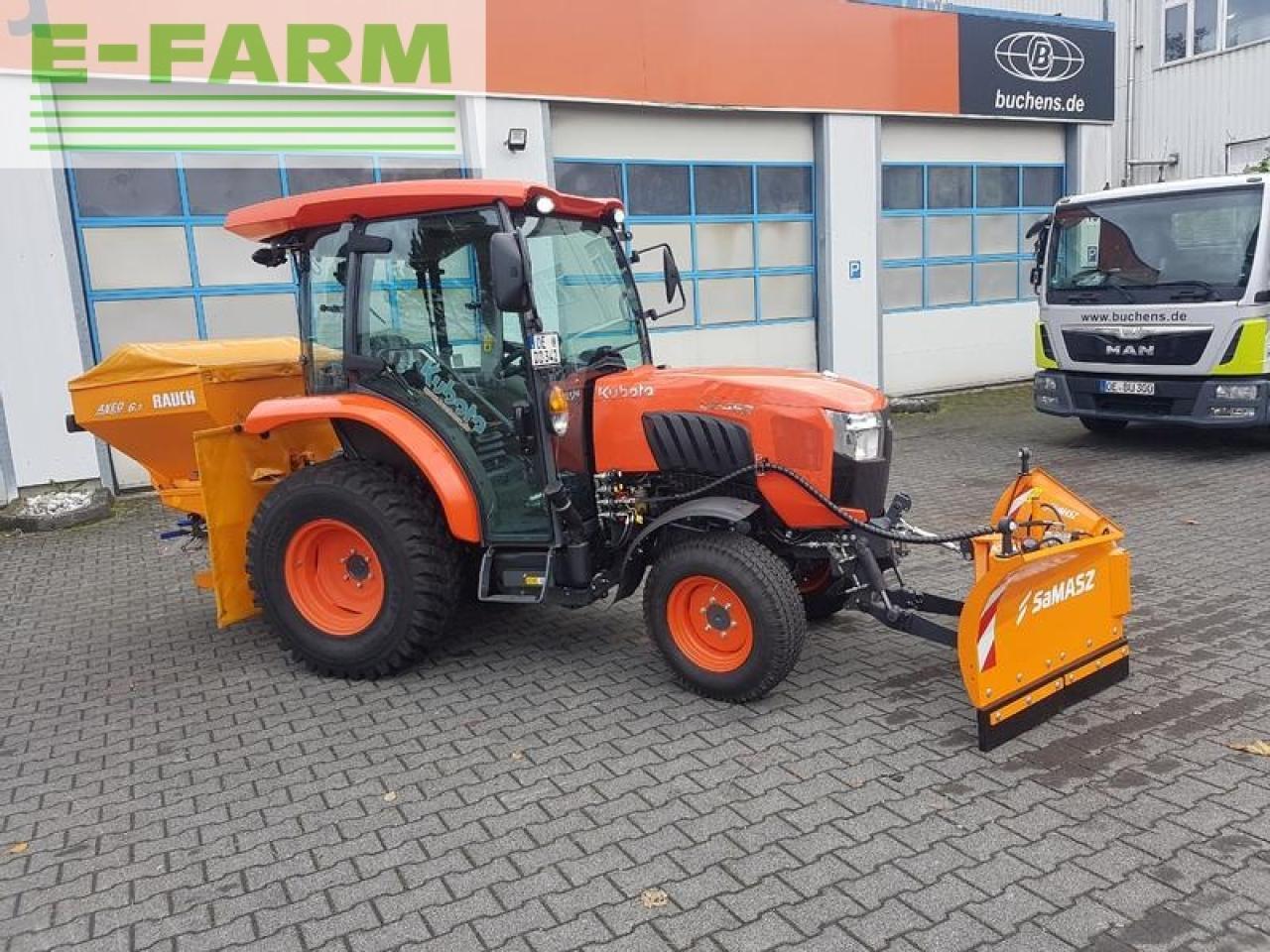 Farm tractor Kubota l2-452 winterdienstpaket