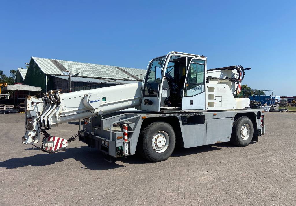 All terrain crane Demag AC 25 City