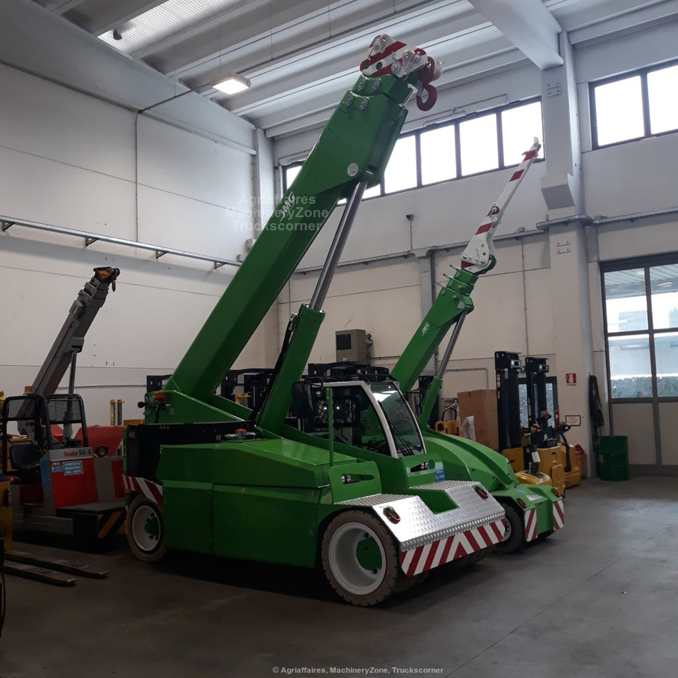 New All terrain crane JMG MC160