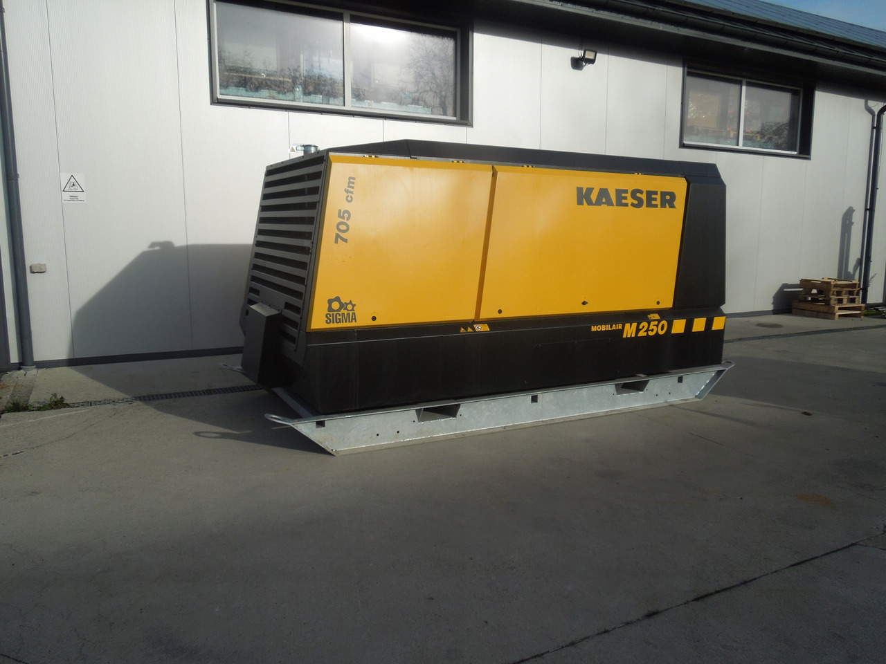 New Air compressor KAESER M250