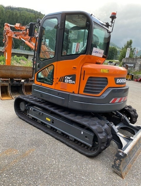 Mini excavator Develon-Doosan DX85R-3