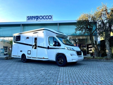 New Semi-integrated motorhome Laika Kosmo L 319