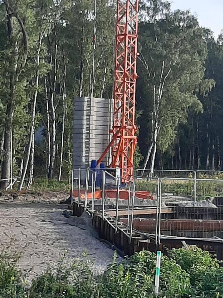 Self-erecting tower crane Arcomet A47 ECO CITY