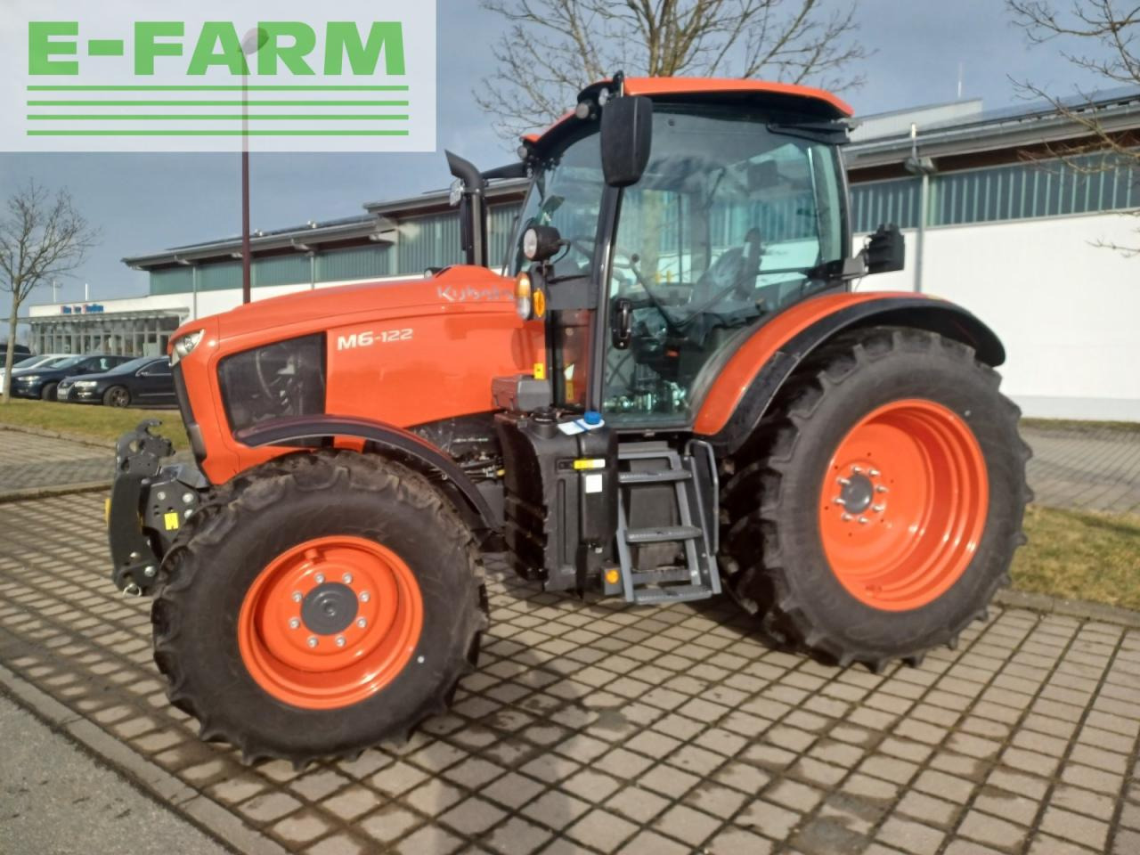 Farm tractor Kubota m6-122