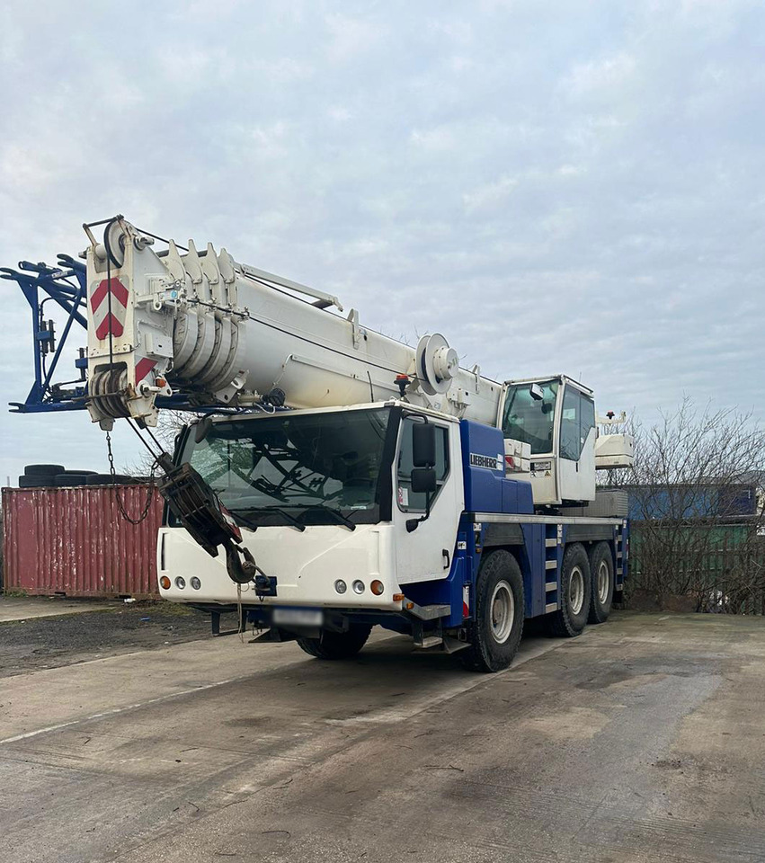 Mobile crane Liebherr LTM 1055-3.2