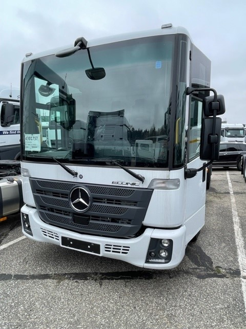 New Cab chassis truck Mercedes-Benz Econik 2633 L