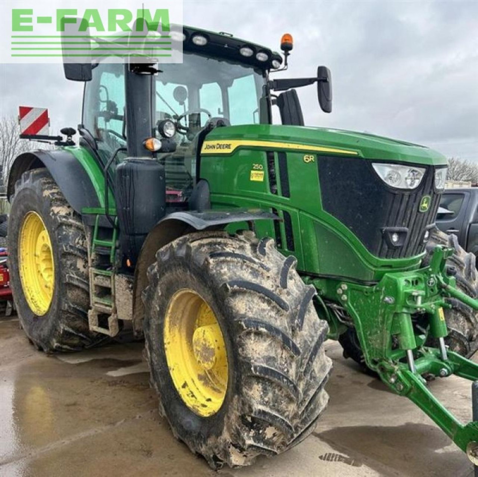 Farm tractor John Deere 6r 250