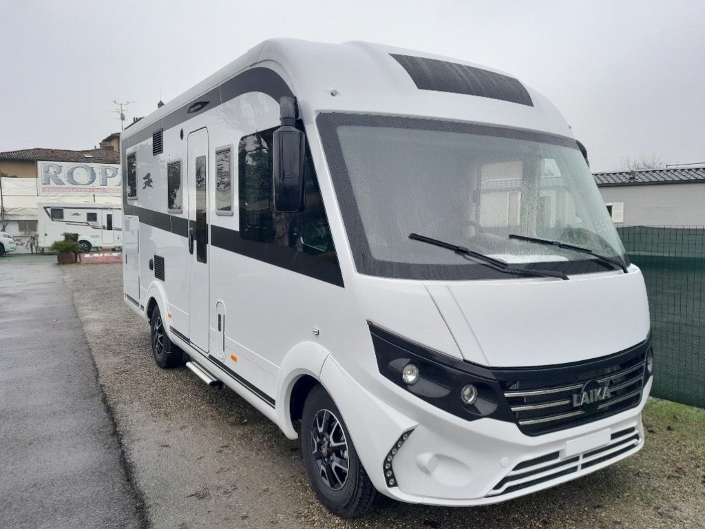 Integrated motorhome LAIKA ECOVIP H 3109 – PREVENDITA EX NOLEGGIO