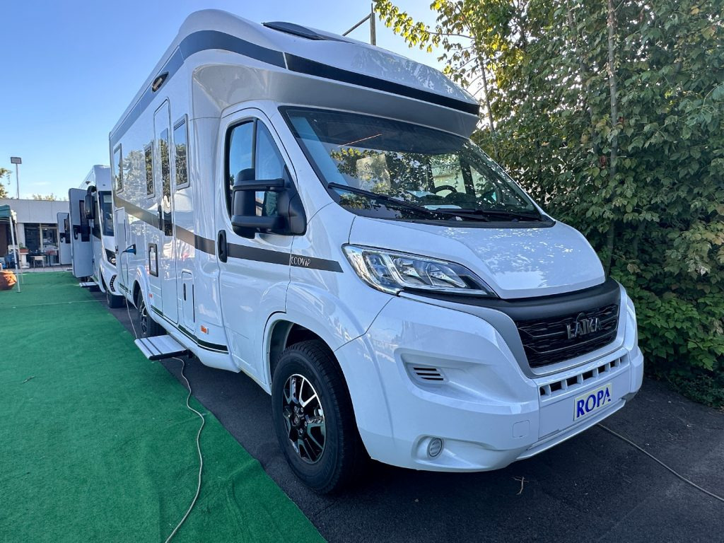 New Semi-integrated motorhome LAIKA ECOVIP L 3019 – CHIAVI IN MANO