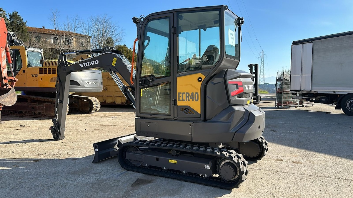 Mini excavator VOLVO ECR40F