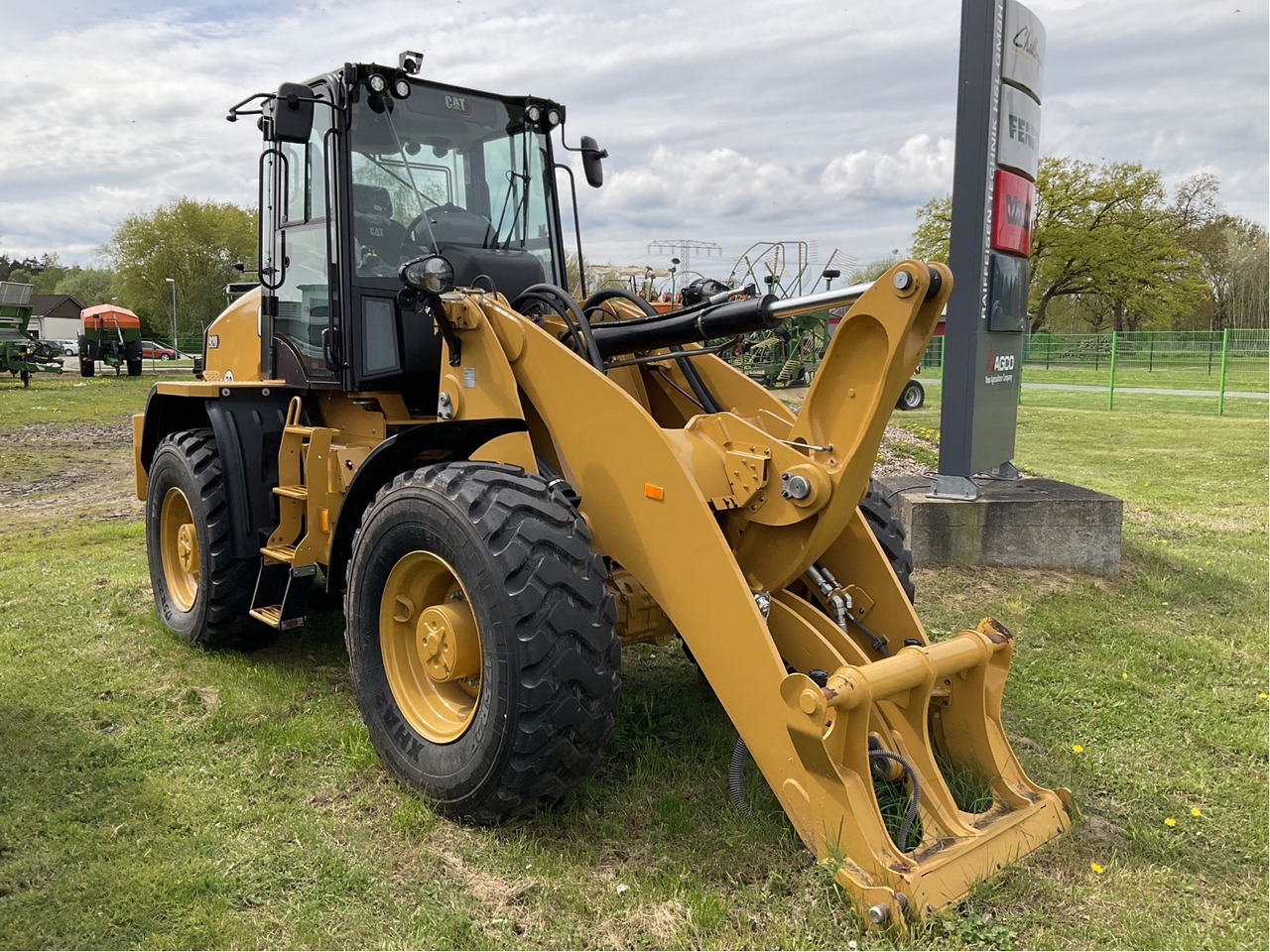 New Wheel loader Caterpillar Radlader 920-14A