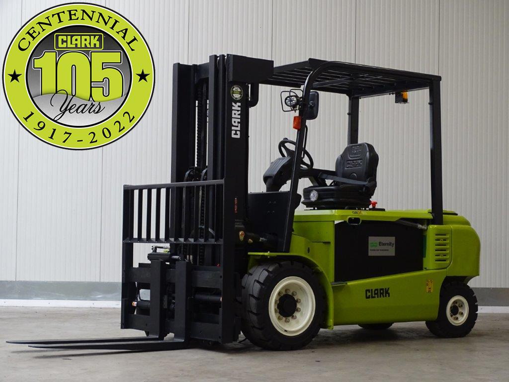 Electric forklift – rent Clark GEX50