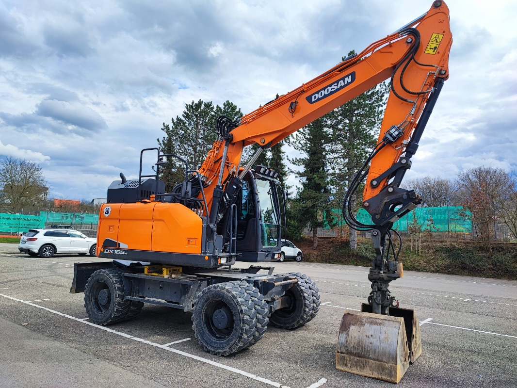 New Mobile crane Doosan DX165W-5