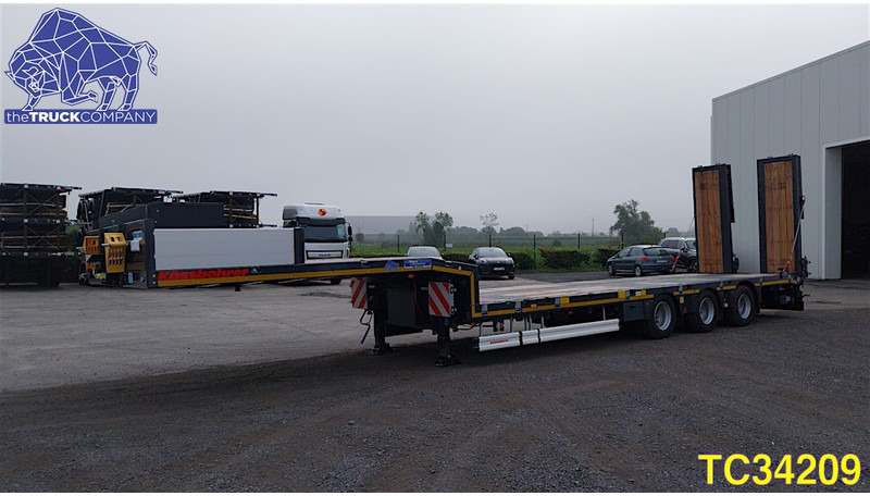 New Low loader semi-trailer – rent Kässbohrer SLA 3 Low-bed