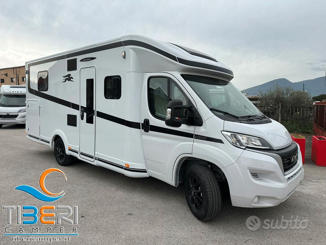 Semi-integrated motorhome Laika kosmo l 412 ds