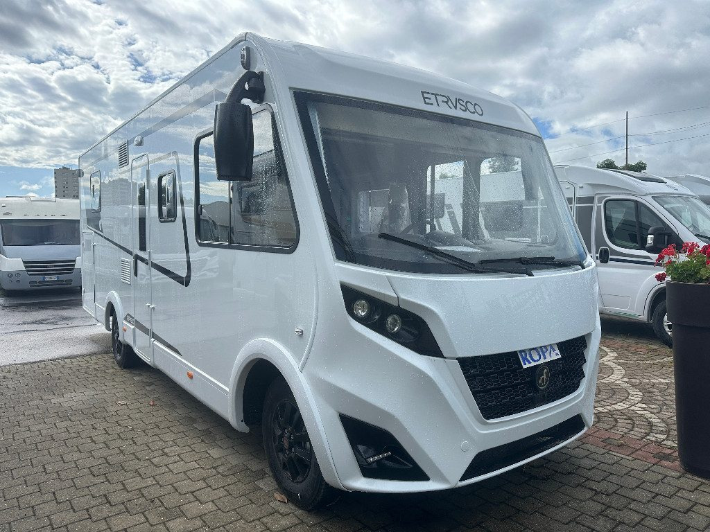 New Integrated motorhome ETRUSCO I 7400 QBC – CHIAVI IN MANO