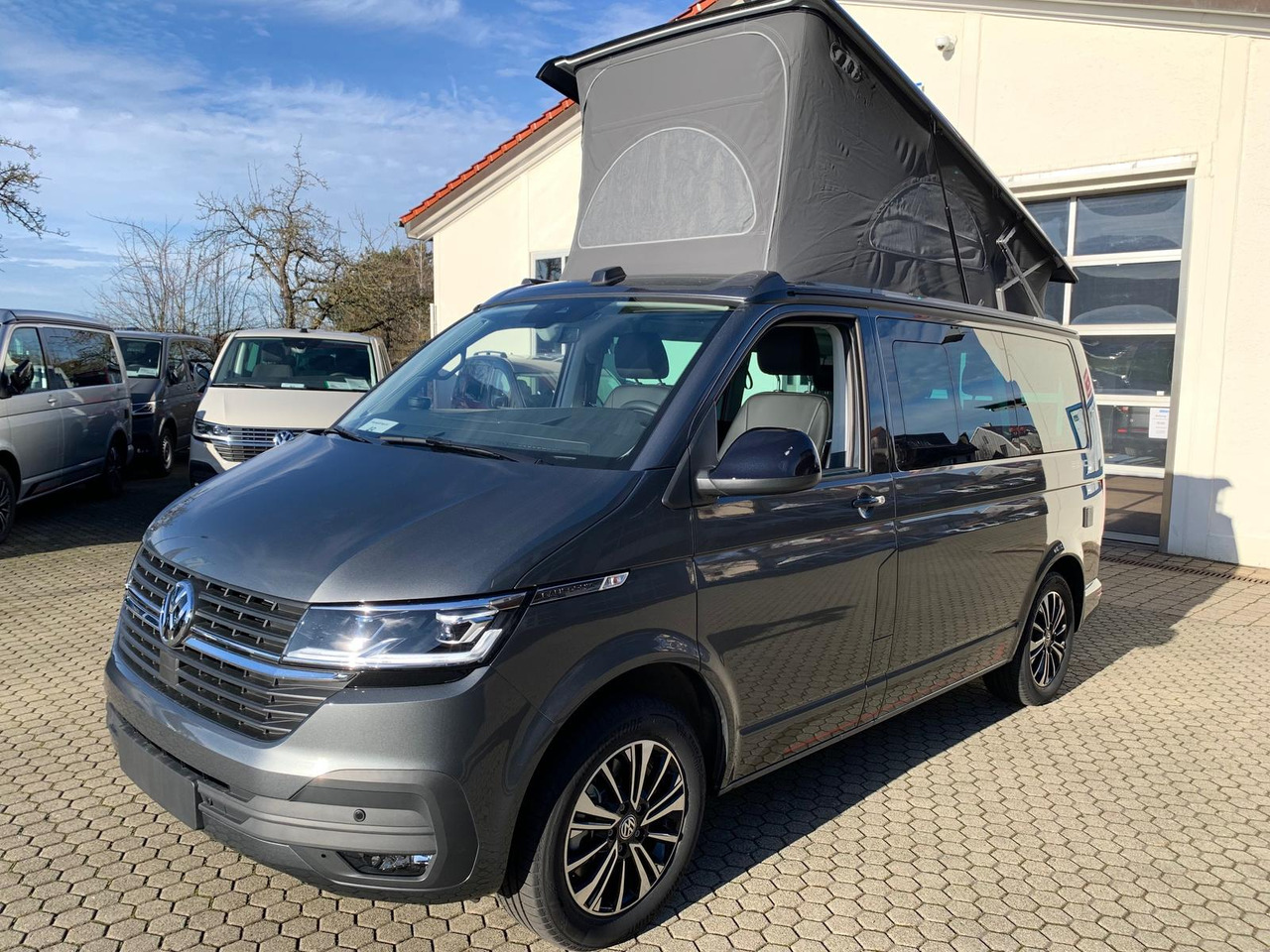 Camper van VW T6.1 Cali Beach Camper Edition AHK DSG 230V Luft-Standh. ArtVelours