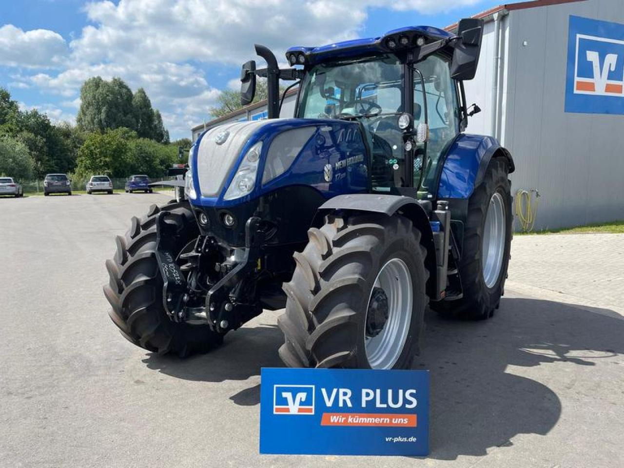 New Farm tractor New Holland T 7.225