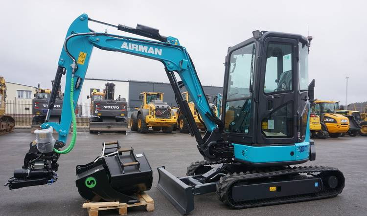 Mini excavator Airman AX33U-7 *Omgående Leverans*